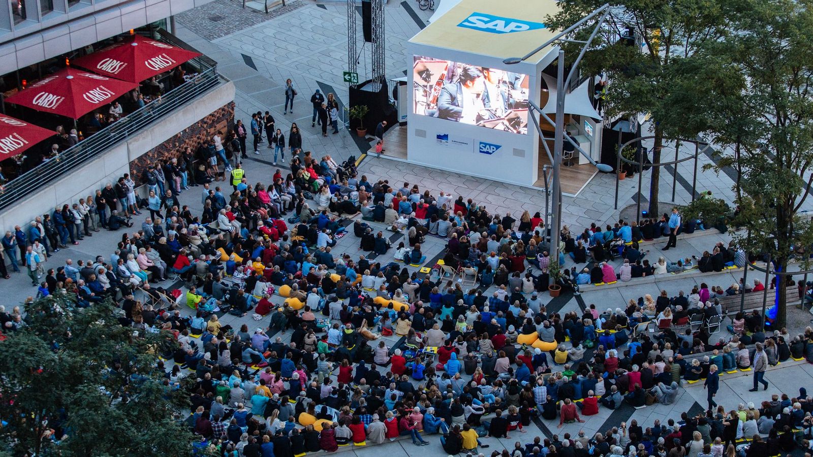 Platz der Deutschen Einheit © Daniel Dittus